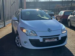 Weiß Gebraucht 2011 Renault Mégane GrandTour Kombi | 6.990 € (Teuer)