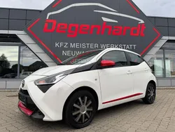 Weiß Gebraucht 2019 Toyota Aygo X-play Kleinwagen | 9.990 € (Guter Preis)
