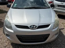 Silber Gebraucht 2010 Hyundai i20 Limousine | 1.450 € (Guter Preis)