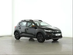 Perlmuttschwarz metallic Gebraucht 2024 Dacia Sandero Extreme Kleinwagen | 17.980 € (Guter Preis)