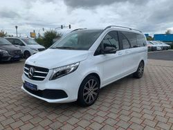 Weiß Gebraucht 2022 Mercedes V300 Night Van / Kleinbus | 45.750 € (Superpreis)