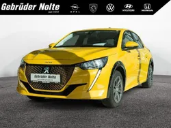 Gelb Gebraucht 2021 Peugeot e-208 Active Kleinwagen | 15.490 € (Fairer Preis)