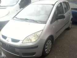 Silber Gebraucht 2004 Mitsubishi Colt Inform Limousine | 649 € (Superpreis)