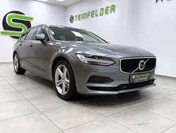 Grau Gebraucht 2017 Volvo V90 Momentum Kombi | 16.490 € (Fairer Preis)