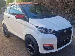 Weiß/ rotmetall Gebraucht 2022 Aixam City Kleinwagen | 10.950 € (Guter Preis)