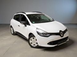Weiß Gebraucht 2013 Renault Clio IV Expression Limousine | 4.300 € (Etwas zu teuer)