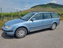 Blau Gebraucht 1997 VW Passat Basis Kombi | 1.600 € (Fairer Preis)