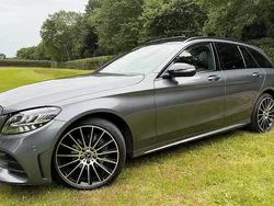 Grau Gebraucht 2020 Mercedes C180 AMG line Kombi | 35.900 €