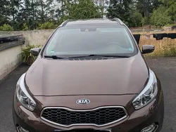 Braun Gebraucht 2014 Kia Ceed Sportswagon Platinum Kombi | 9.099 € (Fairer Preis)