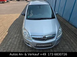 Silber Gebraucht 2008 Opel Zafira Edition Van / Kleinbus | 2.000 € (Guter Preis)