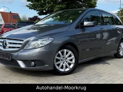 Grau Gebraucht 2013 Mercedes B180 Van / Kleinbus | 7.800 € (Etwas zu teuer)