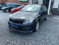 Schwarz Gebraucht 2004 Opel Astra Sport Limousine | 2.299 € (Fairer Preis)