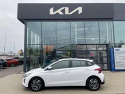 Weiß Neu 2024 Hyundai i20 Limousine | 17.390 € (Guter Preis)