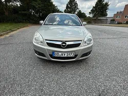 Silber Gebraucht 2006 Opel Vectra Limousine | 3.000 € (Teuer)