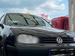 Schwarz Gebraucht 2000 VW Golf IV Kleinwagen | 1.200 € (Fairer Preis)