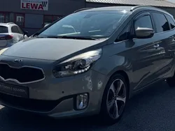 Silber Gebraucht 2015 Kia Carens DREAM-TEAM Edition Van / Kleinbus | 12.390 € (Etwas zu teuer)