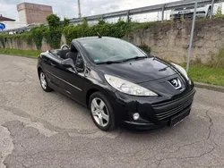 Schwarz Gebraucht 2011 Peugeot 207 CC Premium Cabrio | 2.900 € (Fairer Preis)