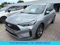 Silber Gebraucht 2024 Ford Kuga ST-Line SUV | 32.990 € (Etwas zu teuer)