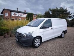 Arctic white Gebraucht 2021 Mercedes Vito Van / Kleinbus | 20.980 € (Superpreis)