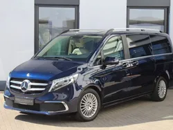 Blau Gebraucht 2019 Mercedes V250 Van / Kleinbus | 36.900 € (Guter Preis)