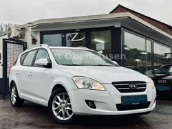 Weiß Gebraucht 2008 Kia Ceed Sportswagon EX Kombi | 7.490 €