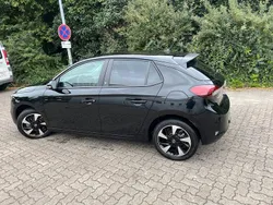 Schwarz Gebraucht 2022 Opel Corsa-e Edition Kleinwagen | 18.900 €
