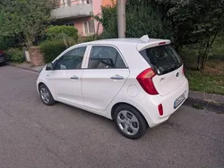 Weiß Gebraucht 2013 Kia Picanto Spirit Kleinwagen | 4.100 € (Fairer Preis)