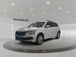 Moonweiss metallic Gebraucht 2024 Skoda Kamiq Ambition SUV | 17.895 € (Fairer Preis)
