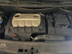 Schwarz Gebraucht 2007 VW Touran Cross Van / Kleinbus | 5.500 € (Etwas zu teuer)