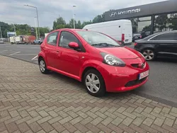 Rot Gebraucht 2007 Toyota Aygo City Kleinwagen | 2.980 € (Guter Preis)