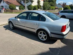 Silber Gebraucht 1999 VW Passat Limousine | 2.200 €