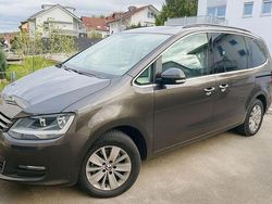 Braun Gebraucht 2016 VW Sharan Comfortline Van / Kleinbus | 14.900 € (Guter Preis)