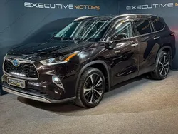 Braun Gebraucht 2022 Toyota Highlander Executive SUV | 39.400 € (Fairer Preis)