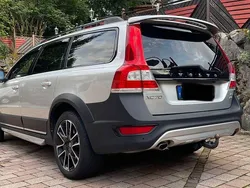Silber Gebraucht 2015 Volvo XC70 Summum SUV | 20.800 € (Fairer Preis)