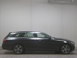 Schwarz Gebraucht 2020 Mercedes E220 Avantgarde Kombi | 27.480 € (Fairer Preis)