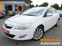 Schneeweiss Gebraucht 2010 Opel Astra Limousine | 5.990 € (Fairer Preis)