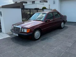Rot Gebraucht 1993 Mercedes 190 Avantgarde Limousine | 35.000 €