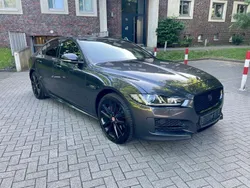 Grau Gebraucht 2017 Jaguar XE R-Sport Limousine | 15.900 € (Fairer Preis)
