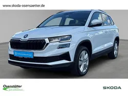 Weiss Gebraucht 2024 Skoda Karoq Elegance SUV | 31.210 € (Fairer Preis)