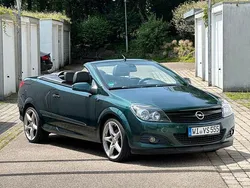 Grün Gebraucht 2007 Opel Astra Cabriolet Cosmo Cabrio | 3.495 € (Fairer Preis)