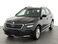 Black magic perleffekt Gebraucht 2024 Skoda Kamiq Style SUV | 24.495 € (Fairer Preis)