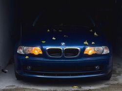 Blau Gebraucht 2000 BMW 318 Sport Line Coupé | 2.500 € (Guter Preis)