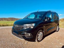 Schwarz Gebraucht 2019 Opel Combo Life Innovation Van / Kleinbus | 13.900 € (Fairer Preis)