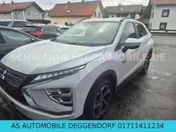 Weiß Gebraucht 2021 Mitsubishi Eclipse Cross Edition SUV | 17.999 € (Guter Preis)