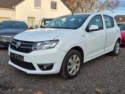 Weiß Gebraucht 2015 Dacia Sandero Limousine | 5.290 € (Guter Preis)