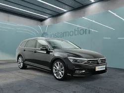 Schwarz Gebraucht 2023 VW Passat R-line Kombi | 36.749 € (Fairer Preis)