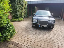 Schwarz Gebraucht 2009 Chrysler 300C Kombi | 8.900 €