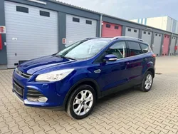 Blau Gebraucht 2016 Ford Kuga Titanium SUV | 13.999 € (Guter Preis)