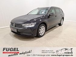 Deep black perleffekt Gebraucht 2022 VW Passat Kombi | 21.999 € (Guter Preis)