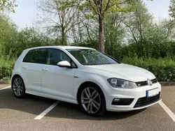 Weiß Gebraucht 2015 VW Golf VII LOUNGE Limousine | 12.950 € (Etwas zu teuer)